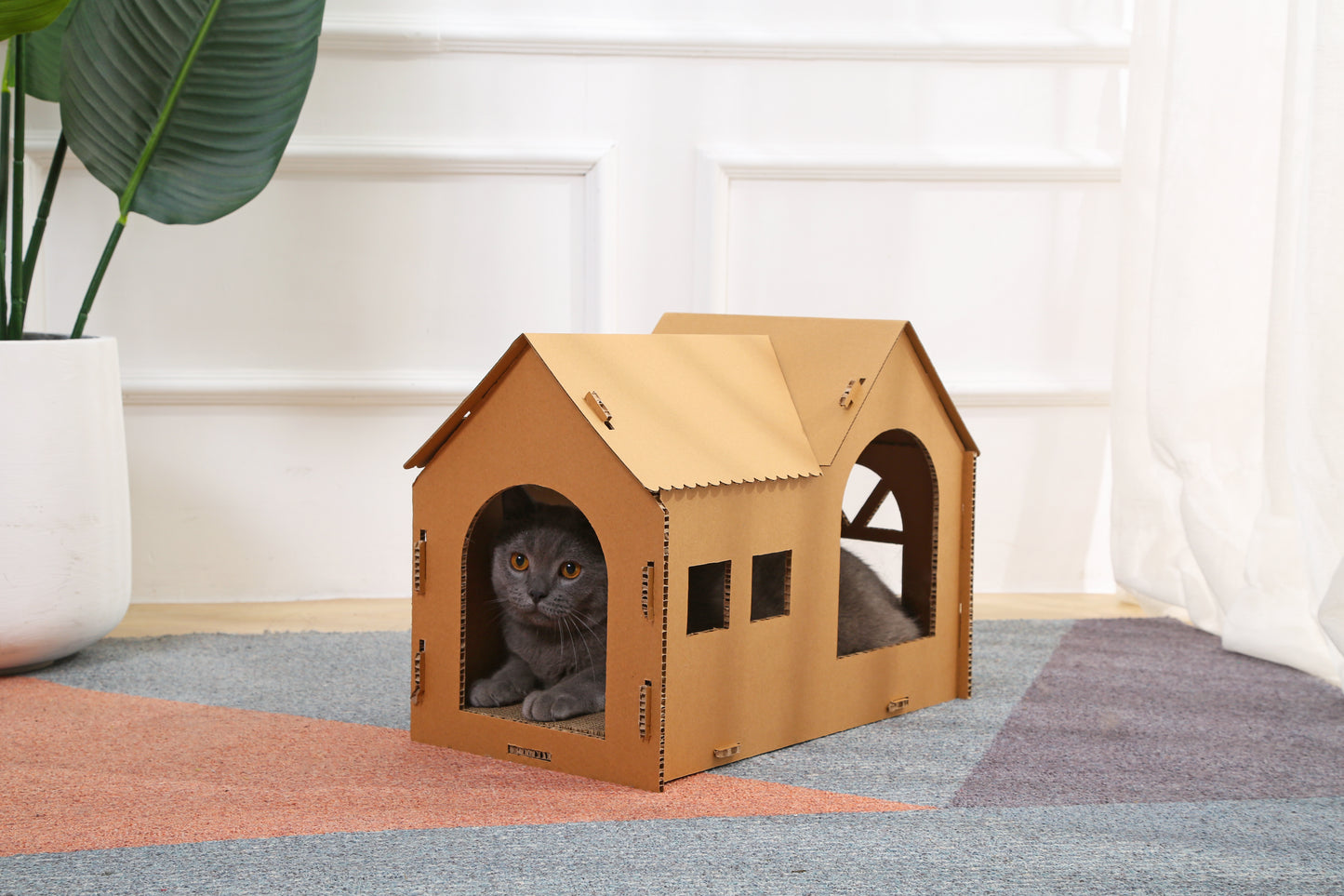 ネコトクラス　キャットハウス　ダンボールハウス（家型爪とぎ）