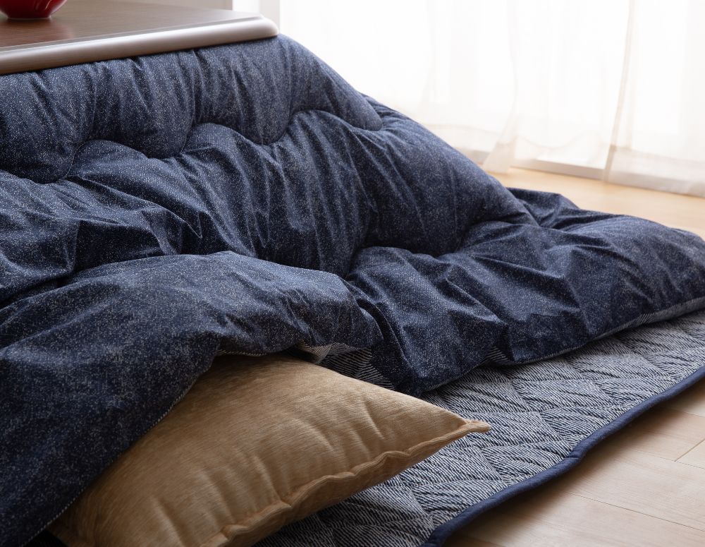 綿100％生地　デニム柄　ボリュームこたつ布団　長方形（こたつ掛布団）
