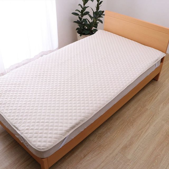 寝具 オールシーズン 快適睡眠 ベッドパッド 洗える 洗濯機OK 四隅ゴムバンド付き ズレにくい セミダブル 120×200cm