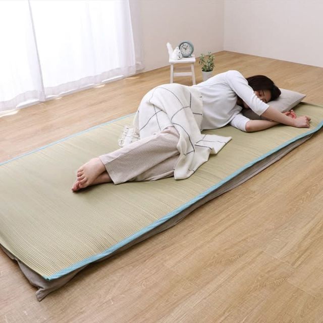 スーパSALE10倍＆4時間限定10％OFF 国産 い草 敷きパッド さらさら 涼しい 消臭 四隅バンド付き ダブル 約140×200cm