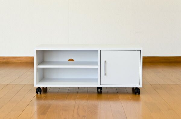 扉付きテレビ台/テレビボード 幅80cm ホワイト 可動棚/キャスター付き代引NG 収納家具 テレビ台・ローボード