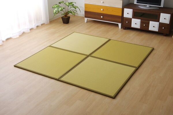 水拭きできる 置き畳/ユニット畳 【ベージュ 約82×82×1.7cm 9枚組】 日本製 ポリプロピレン 軽量 抗菌防臭 〔リビング〕【代引NG】 カーペット・マット・畳 畳