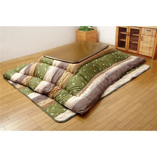 和柄 こたつ布団/敷布団セット うさぎ柄 長方形 グリーン 約205×245cm ピーチスキン 起毛 掛敷セット 〔リビング〕代引NG