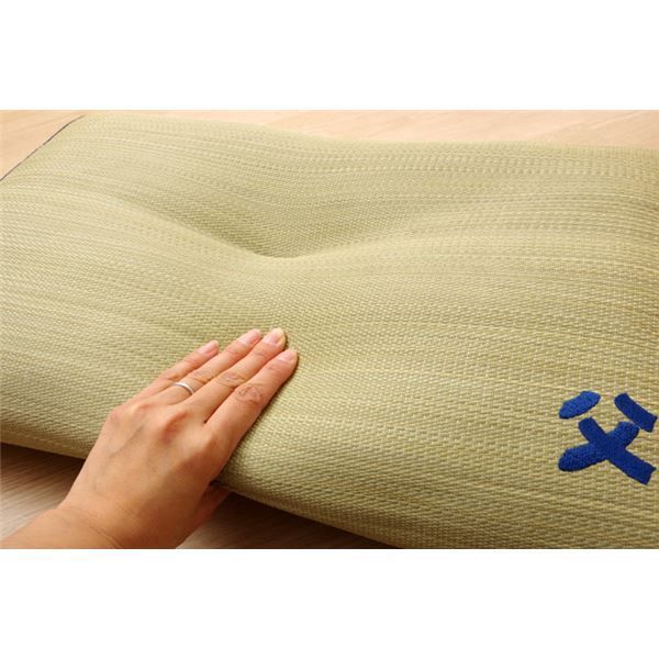 い草 枕/ピロー くぼみ平枕 約50×30cm 中材：低反発ウレタンチップ おとこの枕 抗菌防臭 消臭機能 〔ベッドルーム 寝室〕代引NG 寝具 枕・抱き枕 枕