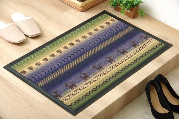 スーパSALE10倍＆4時間限定10％OFF ギャッベ柄 玄関マット/フロアマット 【レッド 約50×80cm】 長方形 洗える 屋内 屋外共用 〔入口 ポーチ テラス〕【代引NG】