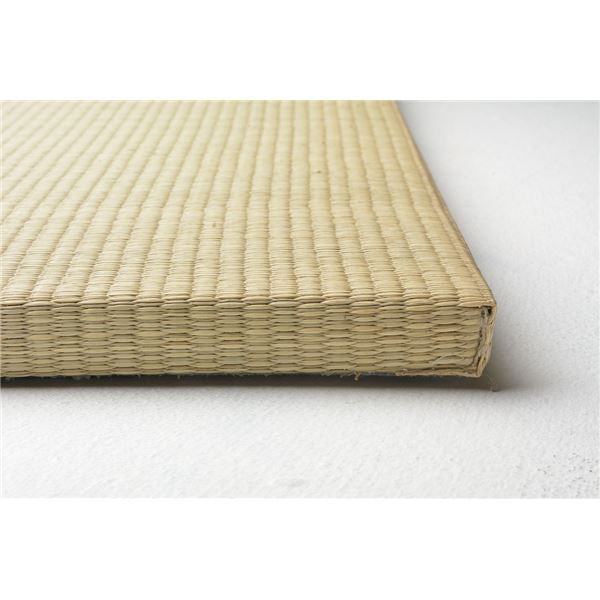 スーパSALE10倍＆4時間限定10％OFF 置き畳/リビング用品 【約幅82×奥行82×高さ2.5cm ナチュラル】 い草100％ 軽量 防滑 空気清浄 キズ防止 『フラッタ 倉敷II』【代引NG】
