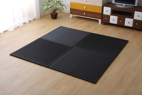 スーパSALE10倍＆4時間限定10％OFF 日本製 軽量 置き畳/ユニット畳 【ブラック 約67×67×1.7cm 9枚組】 ポリプロピレン ヒバ硬綿 ジョイント付 抗菌 防臭 防ダニ【代引NG】