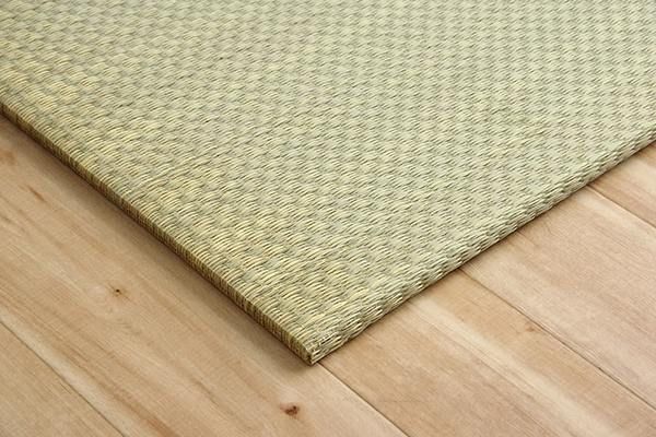 スーパSALE10倍＆4時間限定10％OFF 置き畳 ユニット畳 和室 3層 約70×70×1.5cm 4枚組 防炎 軽量 い草 日本製 国産 置きたたみ イ草 畳マット ジョイントマット【代引NG】