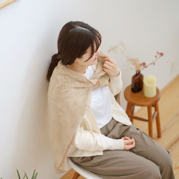 スーパSALE10倍＆4時間限定10％OFF ひざ掛け 約90×90cm グレー 吸湿発熱機能 ボタン付き もこもこあったか リビング インテリア雑貨 生活雑貨