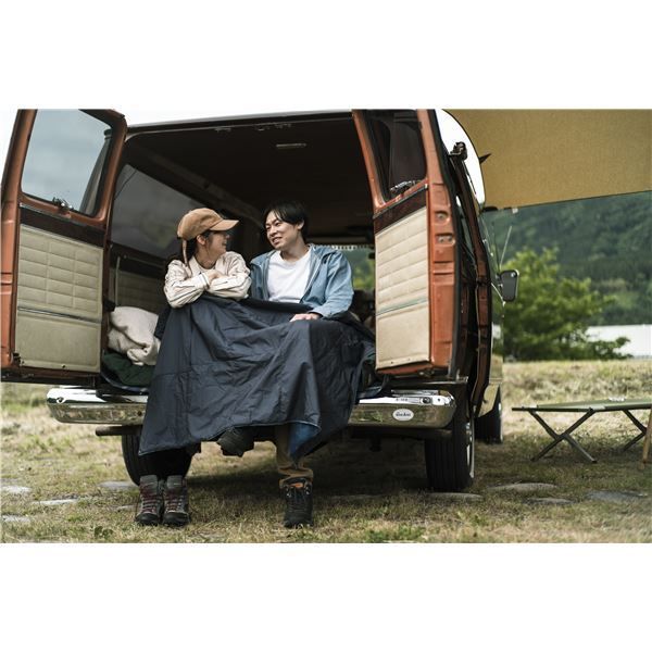 スーパSALE10倍＆4時間限定10％OFF ハーフケット 約100×140cm ネイビー 吸湿発熱 撥水 抗菌 防臭 防ダニ コンパクト収納 超軽量 カポック綿 あったか アウトドア