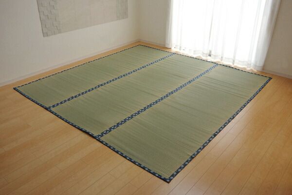 日本製 い草 上敷き/ラグマット 双目織 江戸間8畳 約352×352cm 抗菌 防臭 調湿機能付き ほほえみ 〔リビング〕代引NG