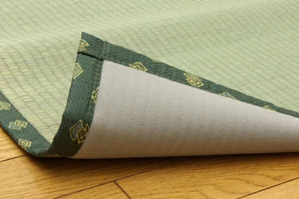 い草 上敷き/ラグマット 江戸間2畳 約176×176cm 裏：ウレタン張 フリーカット 日本製 抗菌 防臭 調湿 〔リビング〕代引NG