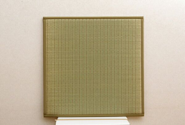 日本製 い草 ユニット畳/置き畳 【ブラウン 82×82×2.2cm 4枚1セット】 中材：ウレタンチップ＋硬綿 抗菌 防臭 軽量 調湿【代引NG】