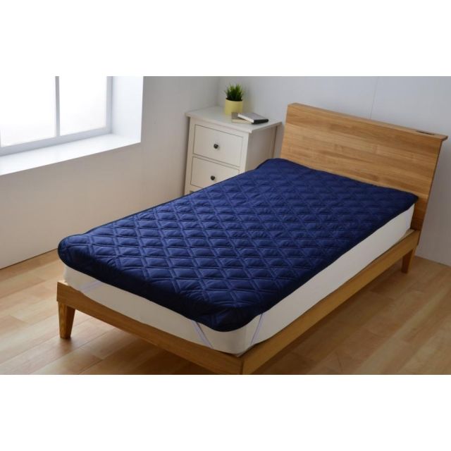 冷感敷きパッド 最強 ダブル 接触冷感＆裏面メッシュ ひんやり敷パッド ダブルサイズ 140ｘ200cm 洗える 冷感マット 冷感敷パッド冷却マット ひんやり クール寝具 抗菌 防臭 洗える