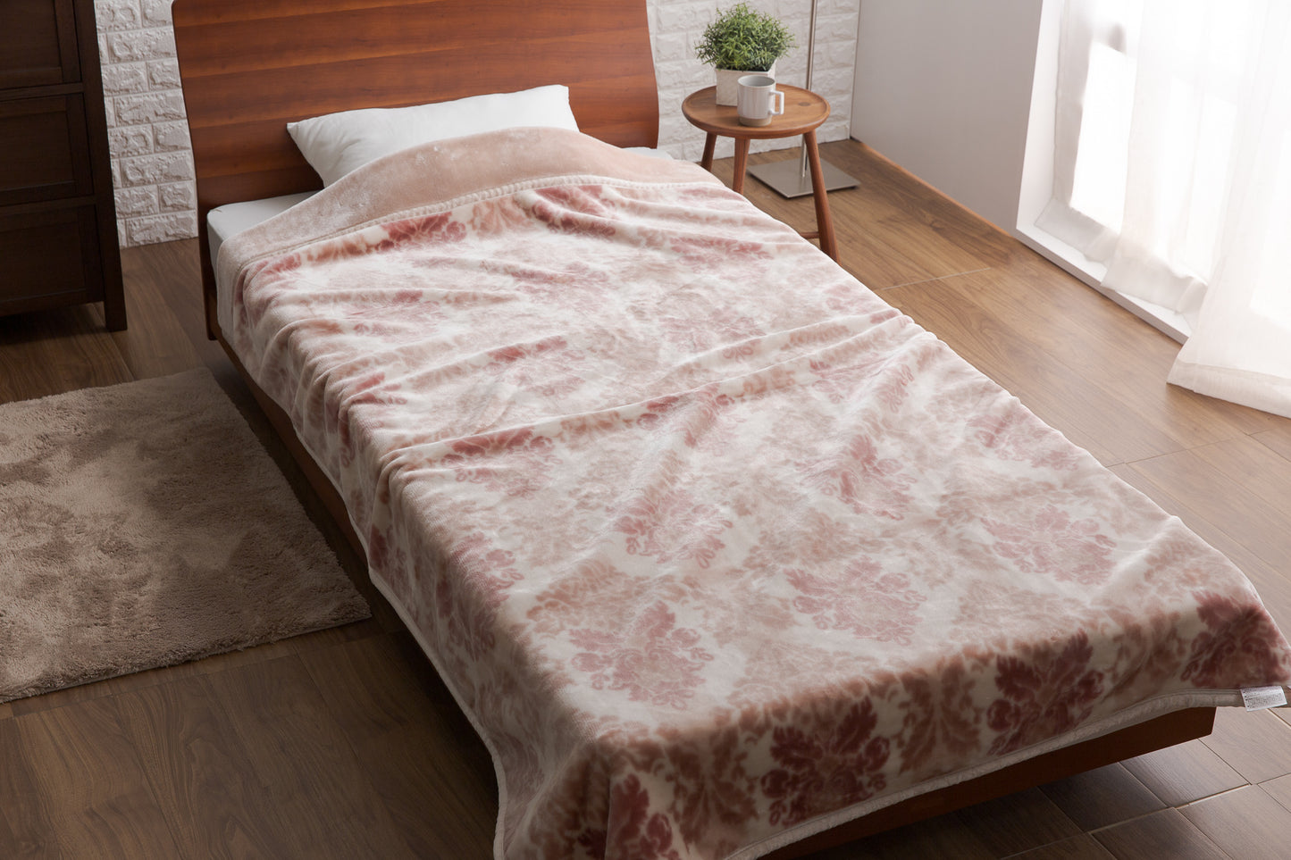 西川ブランド　ふっくらボリューム襟付き合わせ毛布　シングルサイズ | ダブルサイズ