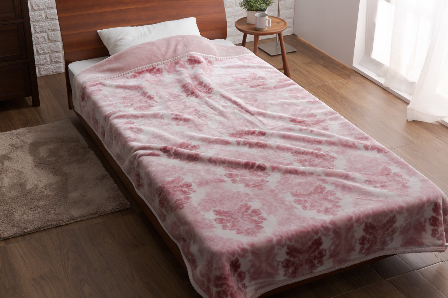 西川ブランド　ふっくらボリューム襟付き合わせ毛布　シングルサイズ | ダブルサイズ