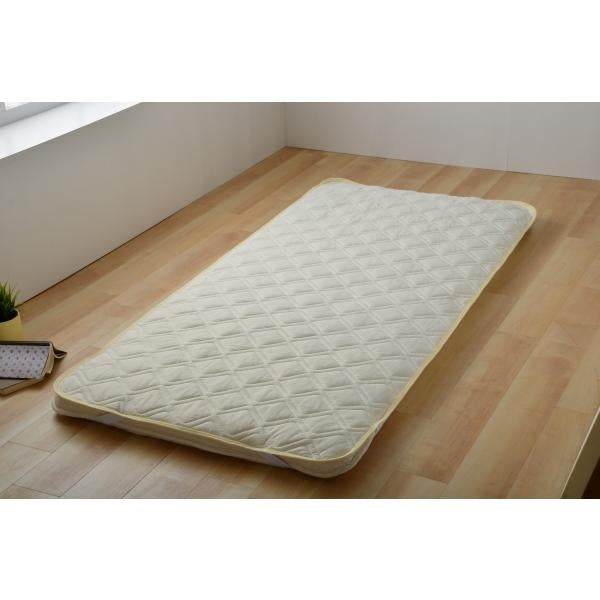 MITAS Q-MAX　0.505　接触冷感＆裏面メッシュ ひんやり敷パッド ダブルサイズ 140ｘ200cm　洗える抗菌防臭わた使用 熱帯夜対策