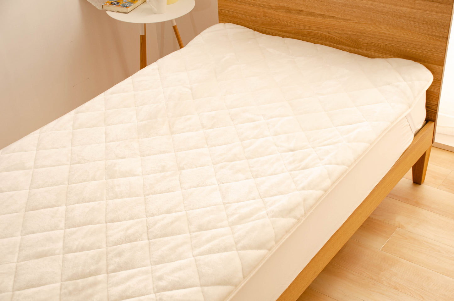 定番のやわらか高密度マイクロファイバーで作った敷きパッド  シングル | セミダブル | ダブル | クイーン | キング | ワイドキング