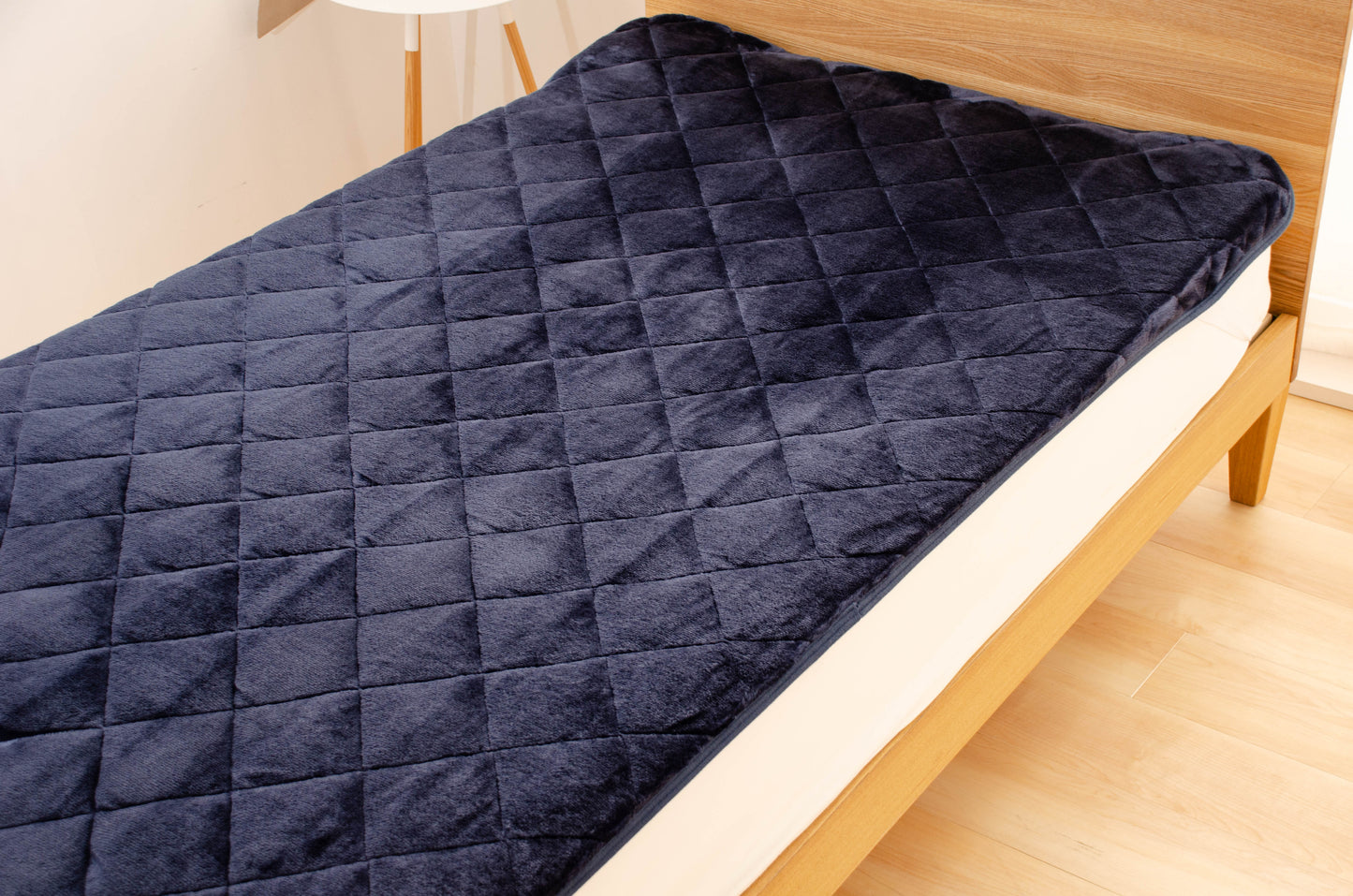 定番のやわらか高密度マイクロファイバーで作った敷きパッド  シングル | セミダブル | ダブル | クイーン | キング | ワイドキング